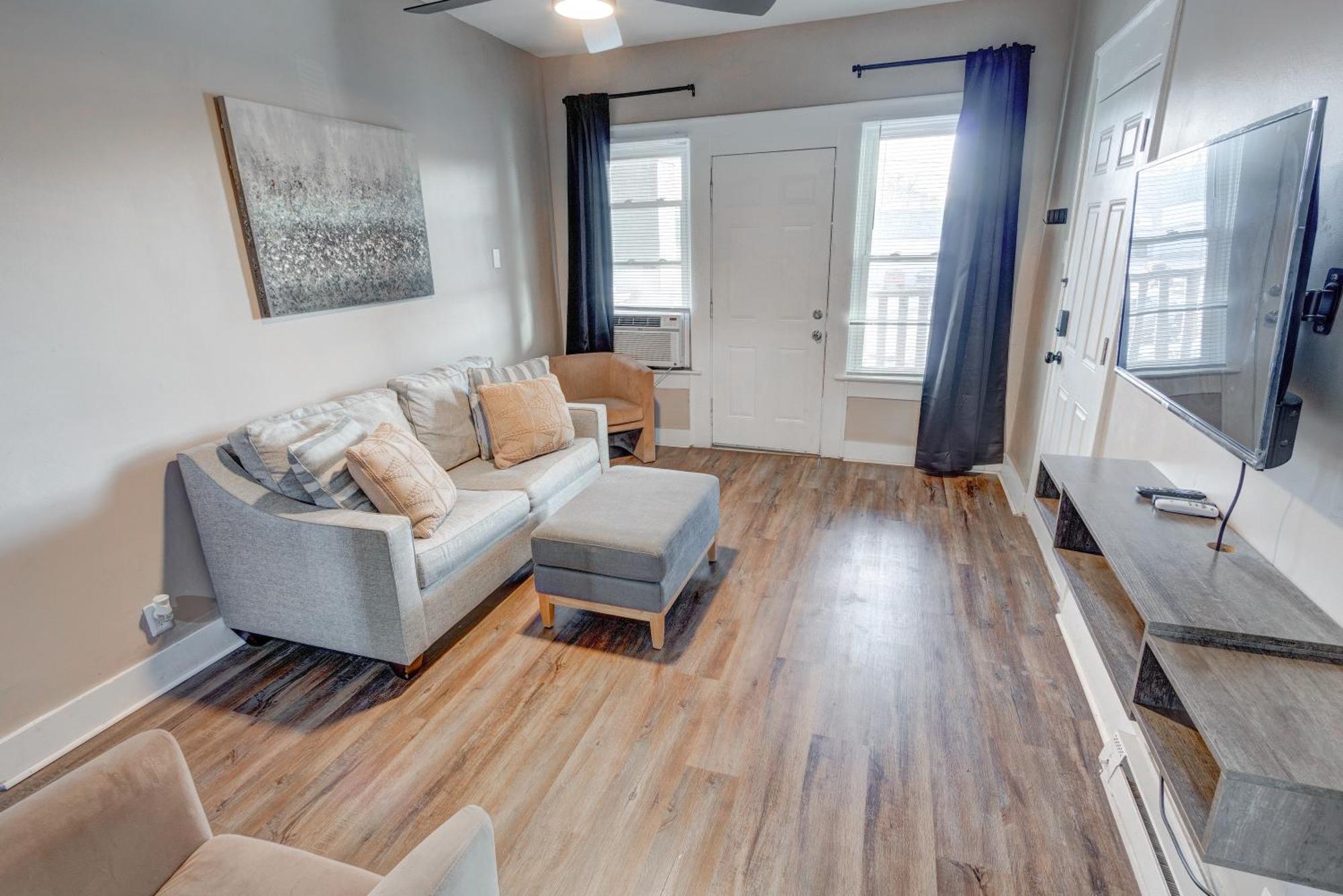 Prime 2Br Gem, Near Convention Hub! Appartement Indianapolis Buitenkant foto