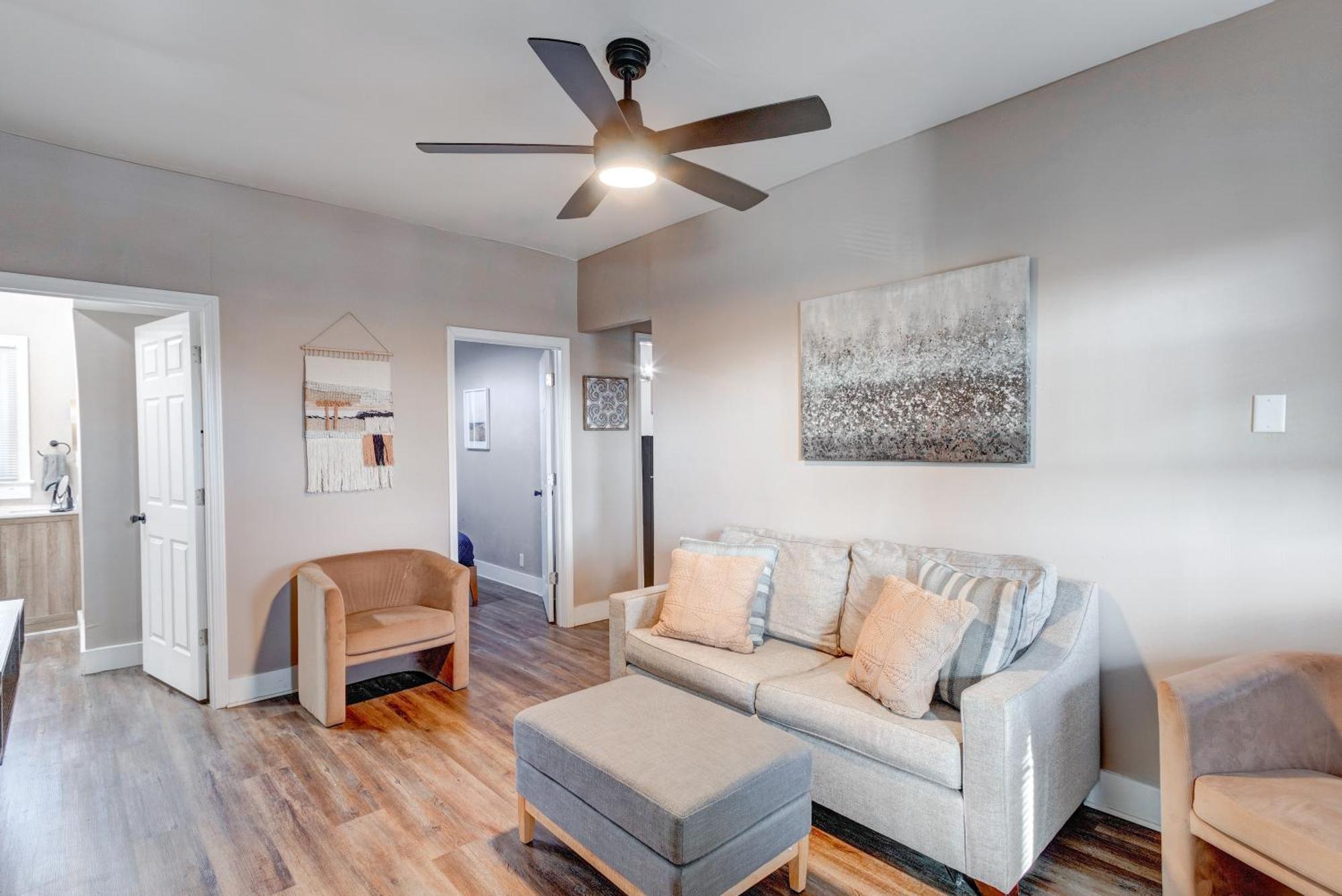 Prime 2Br Gem, Near Convention Hub! Appartement Indianapolis Buitenkant foto