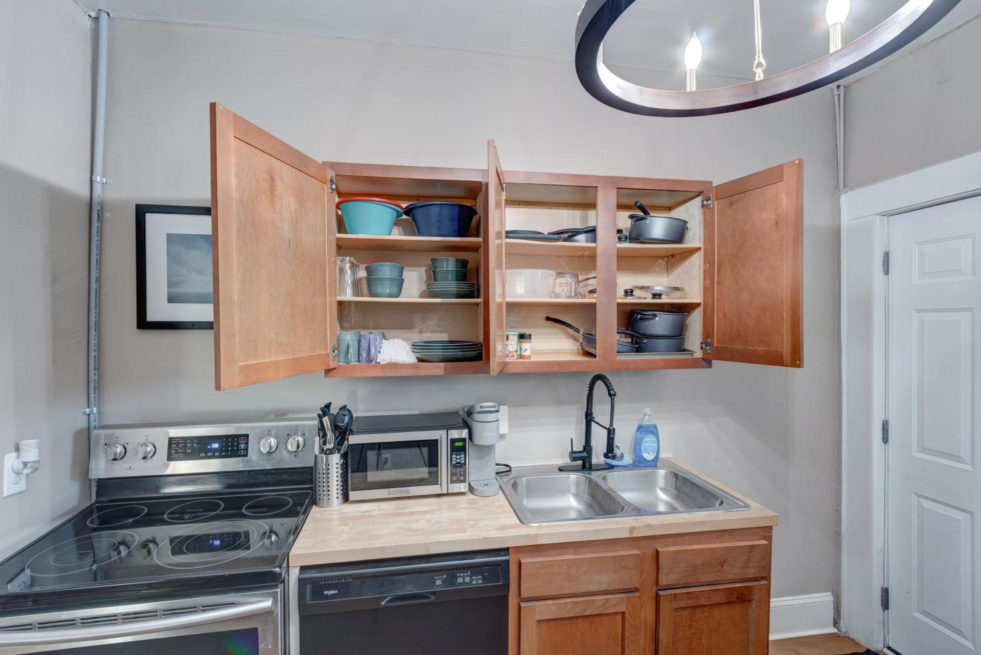 Prime 2Br Gem, Near Convention Hub! Appartement Indianapolis Buitenkant foto