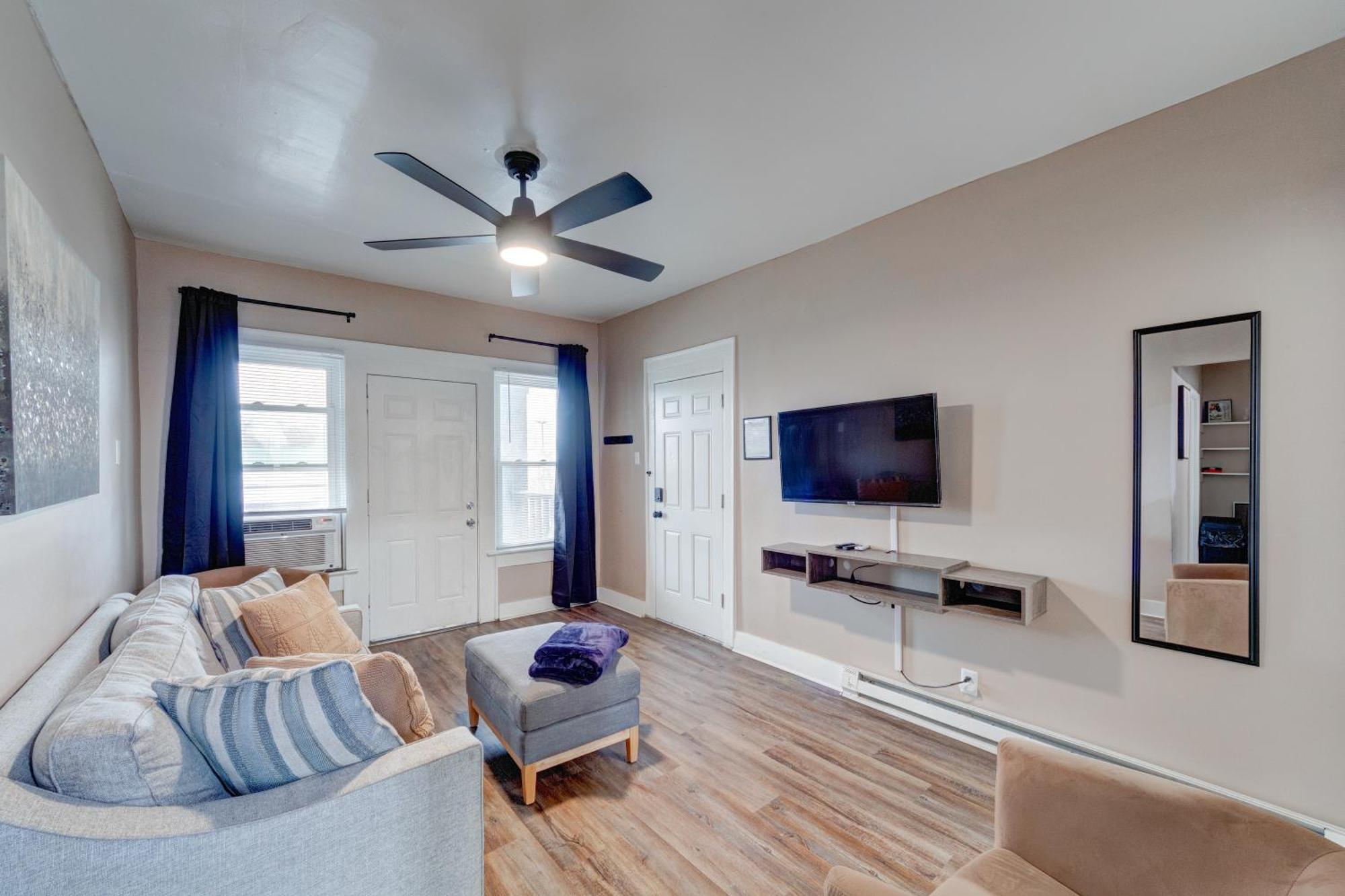 Prime 2Br Gem, Near Convention Hub! Appartement Indianapolis Buitenkant foto