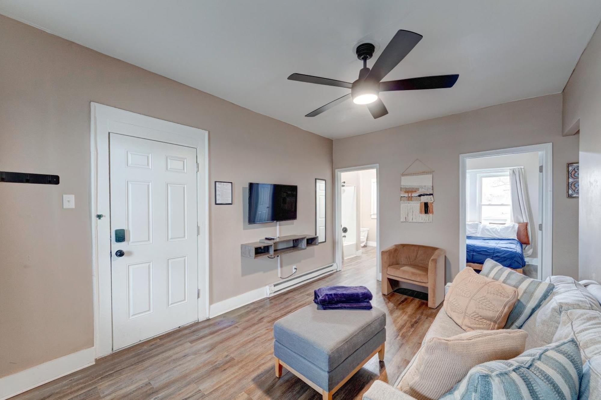 Prime 2Br Gem, Near Convention Hub! Appartement Indianapolis Buitenkant foto